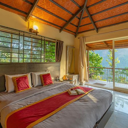 Hotel Q Swarga Retreat à Attigundi Extérieur photo