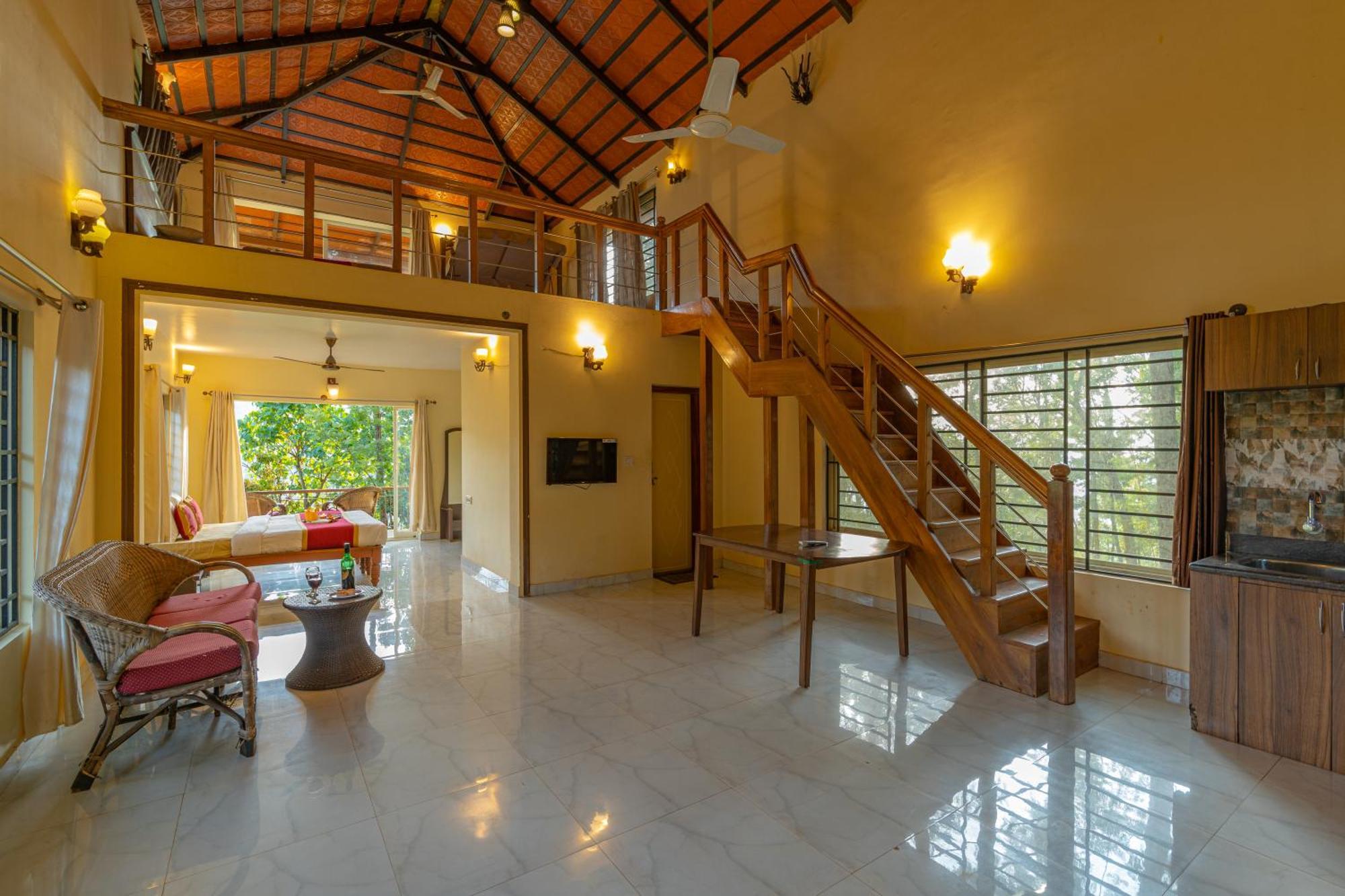 Hotel Q Swarga Retreat à Attigundi Extérieur photo